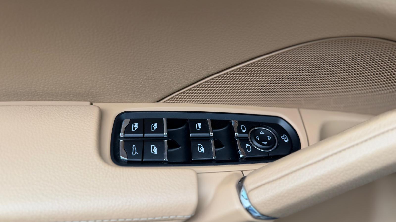 2 ID: 660451569 Porsche Cayenne 3.0 Diesel