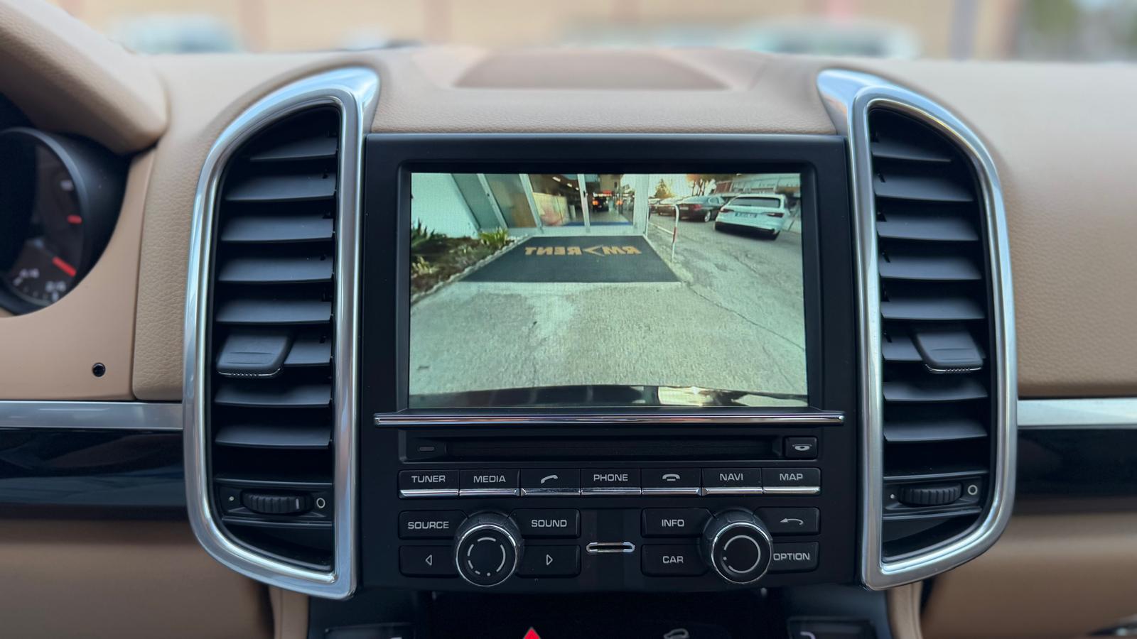 2 ID: 660451569 Porsche Cayenne 3.0 Diesel