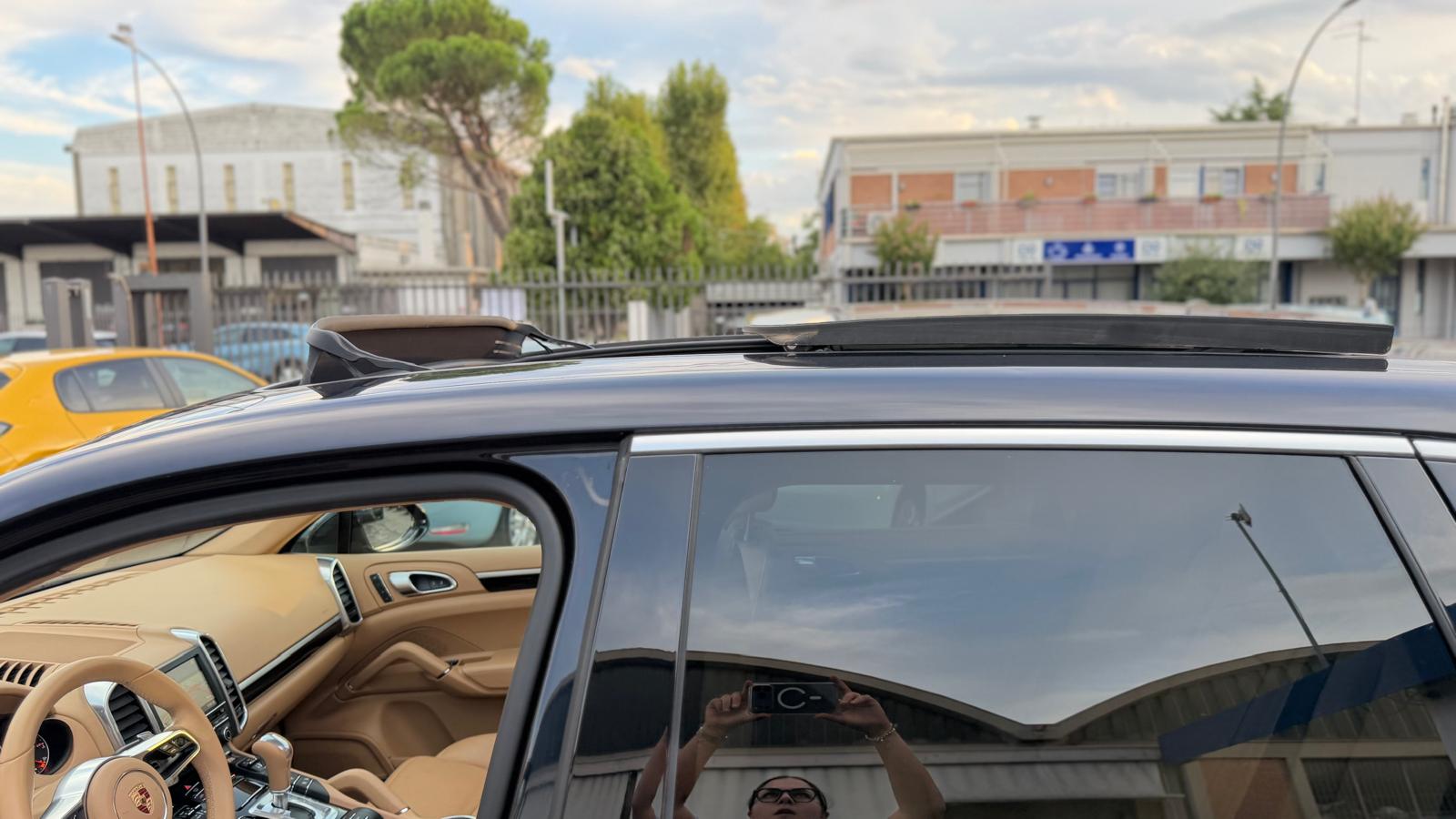 2 ID: 660451569 Porsche Cayenne 3.0 Diesel