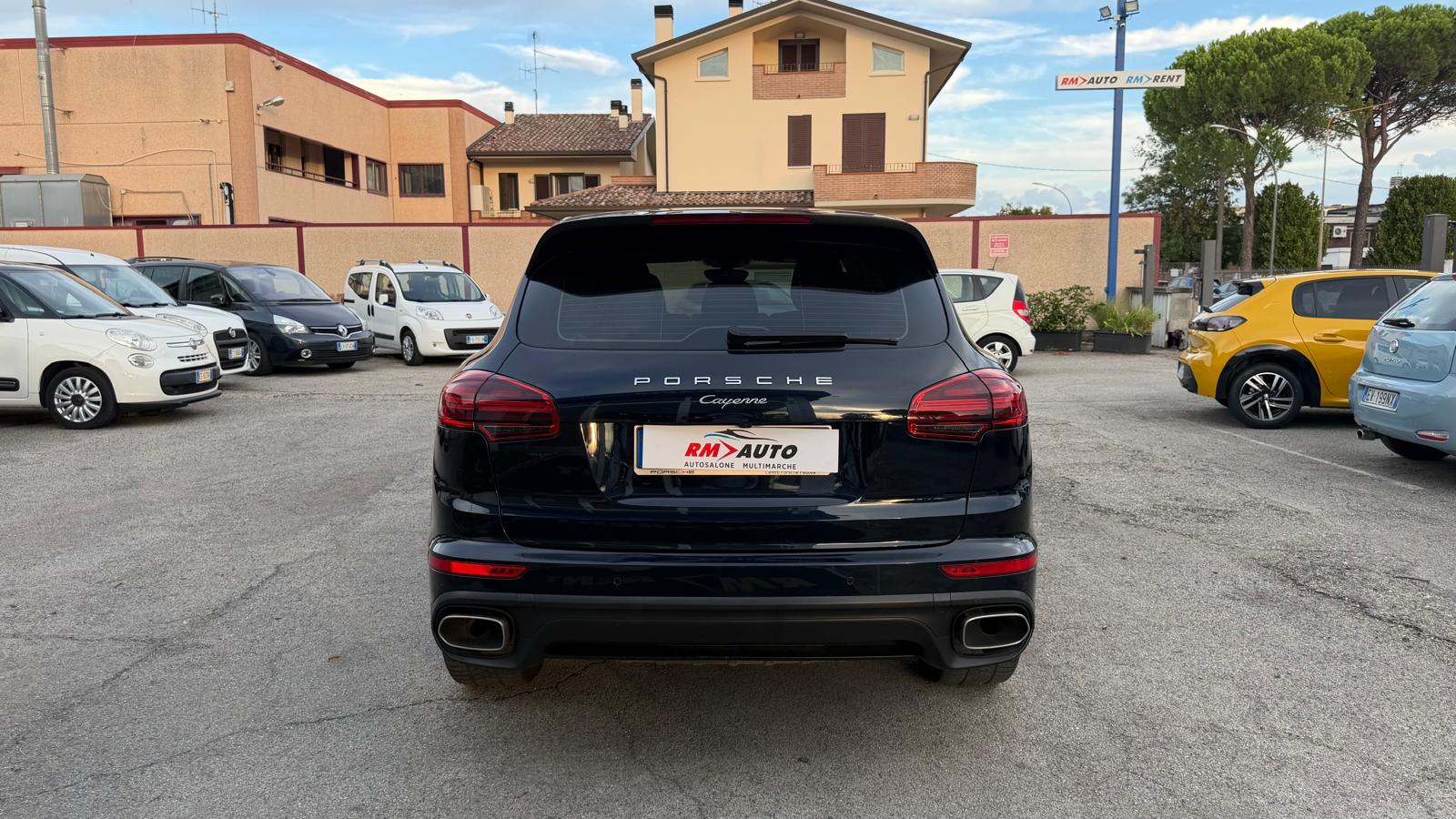2 ID: 660451569 Porsche Cayenne 3.0 Diesel