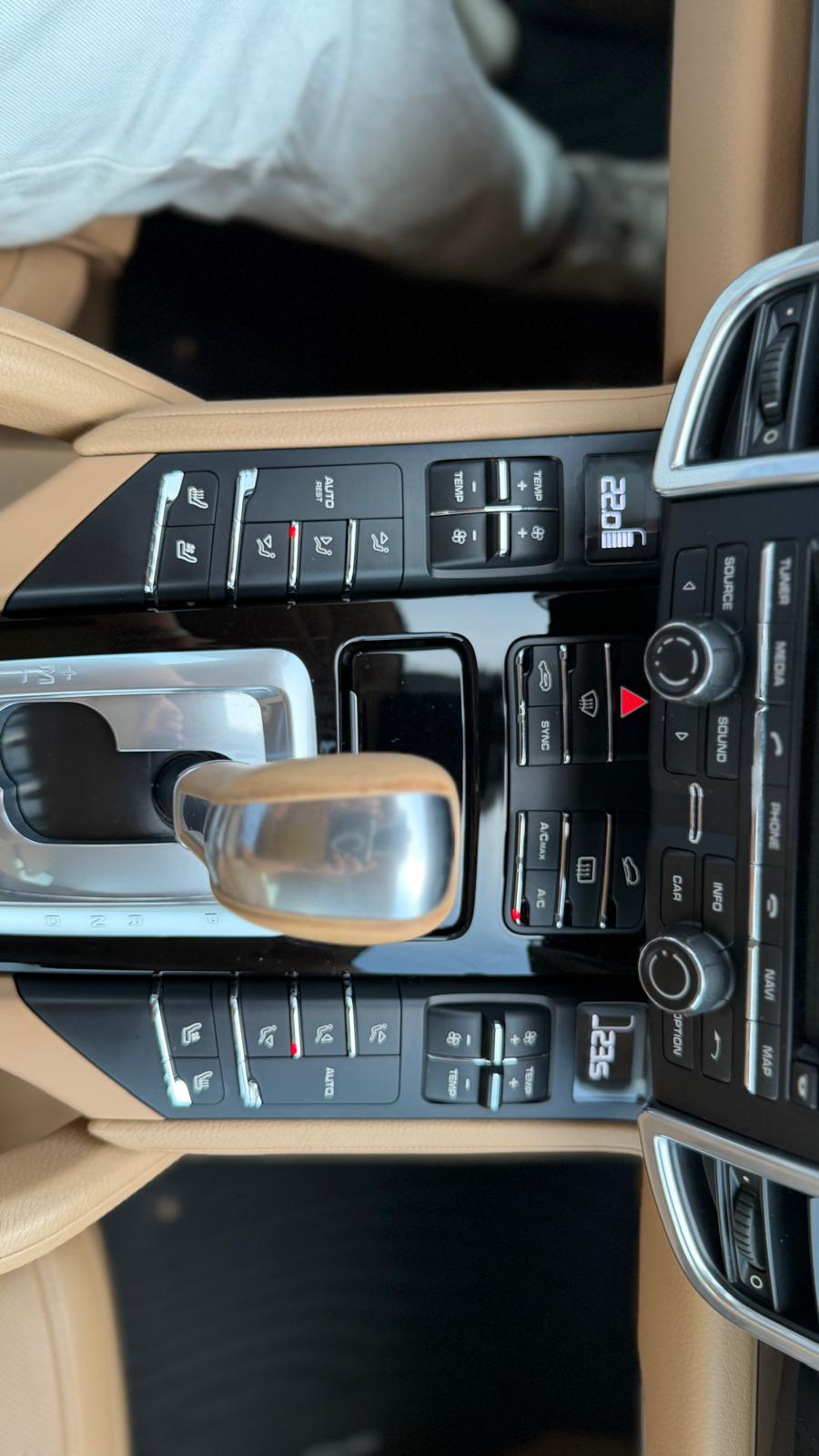 2 ID: 660451569 Porsche Cayenne 3.0 Diesel