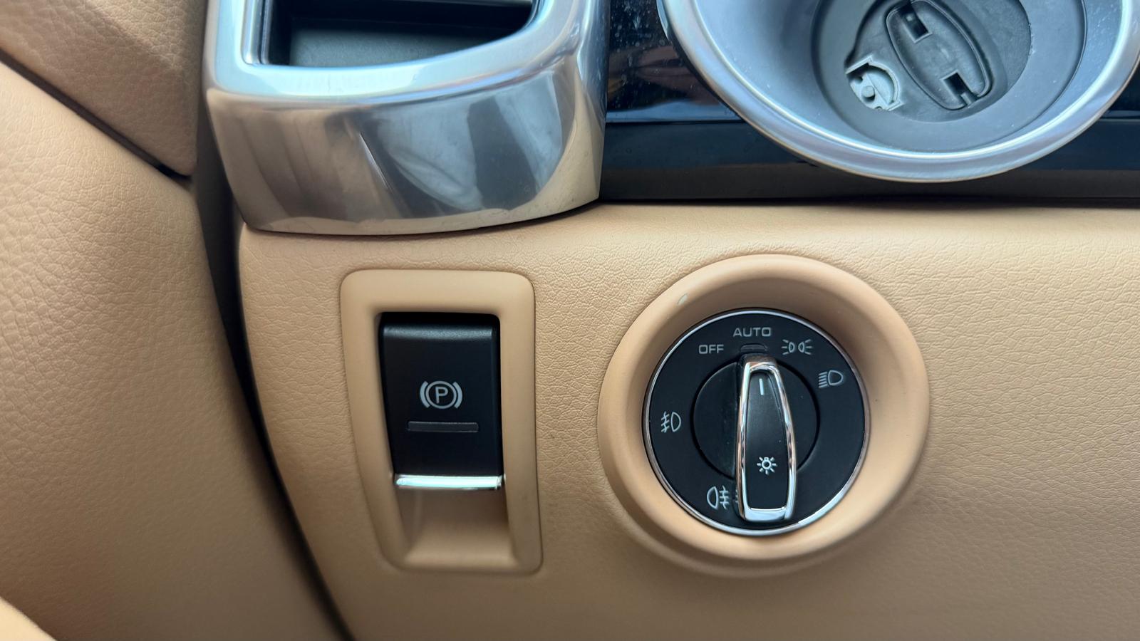 2 ID: 660451569 Porsche Cayenne 3.0 Diesel