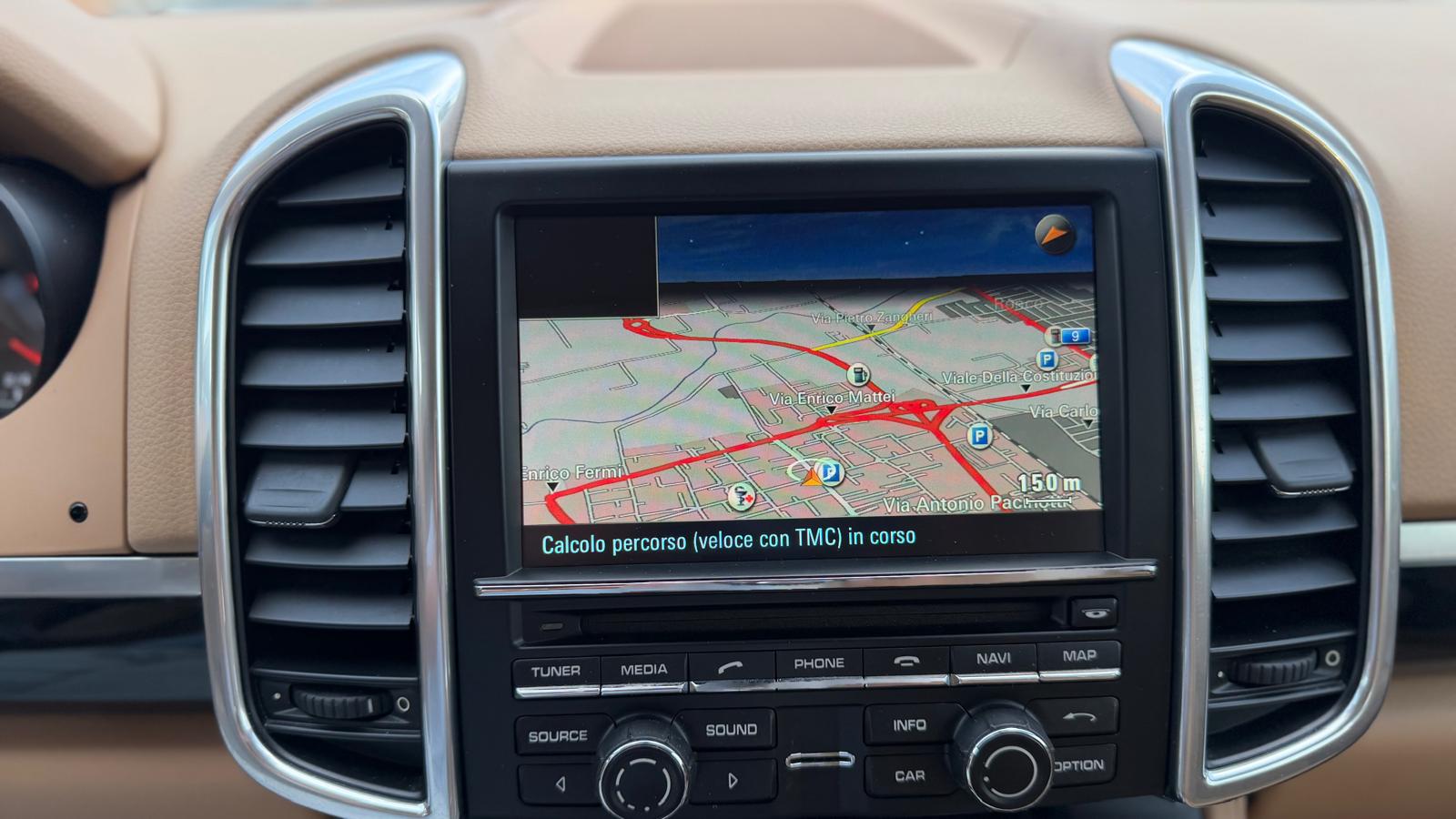 2 ID: 660451569 Porsche Cayenne 3.0 Diesel
