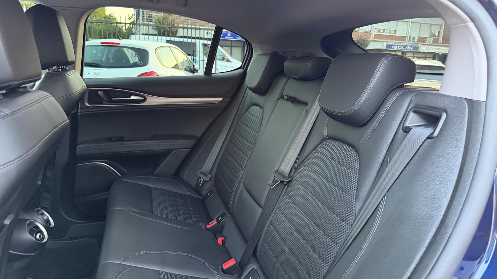 Alfa Romeo Stelvio 2.2 Turbodiesel 190 CV AT8 Q4 Sprint