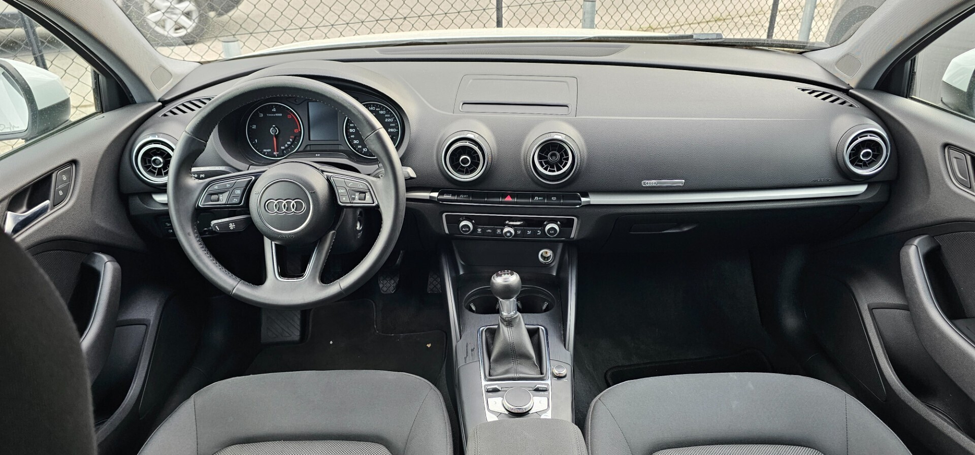 Audi A3 Sedan 30 TDI Admired