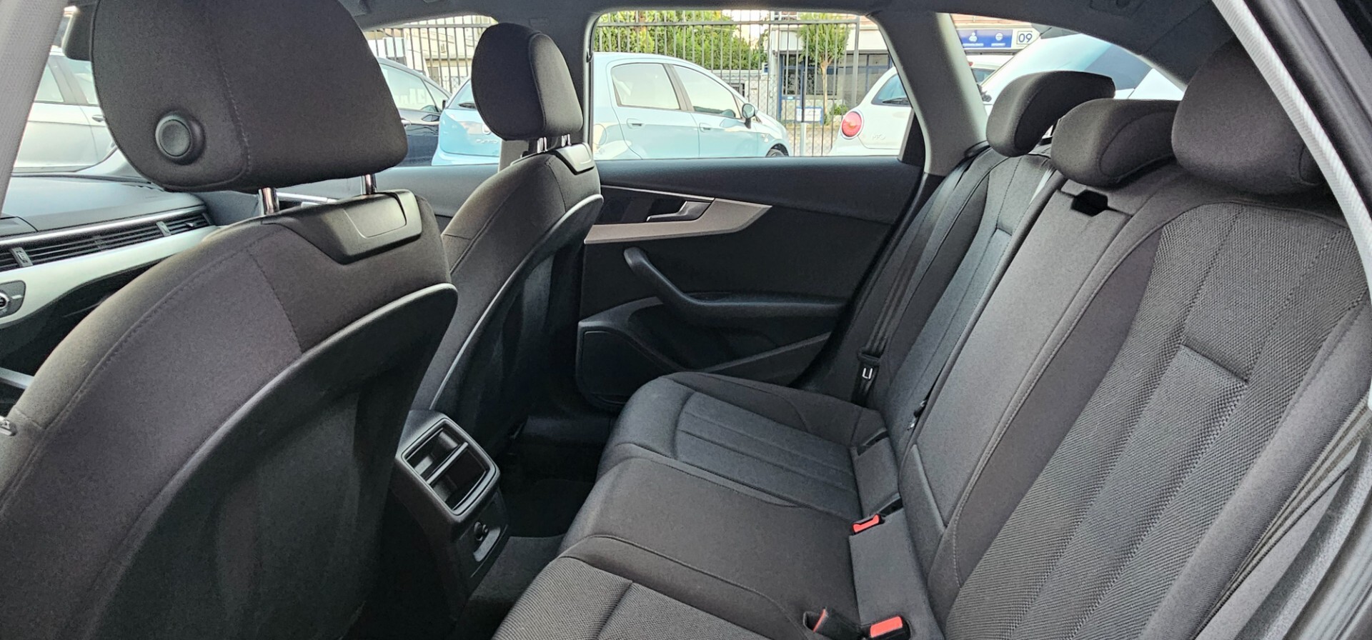 Audi A4 Avant 35 TDI/163 CV S tronic line edition