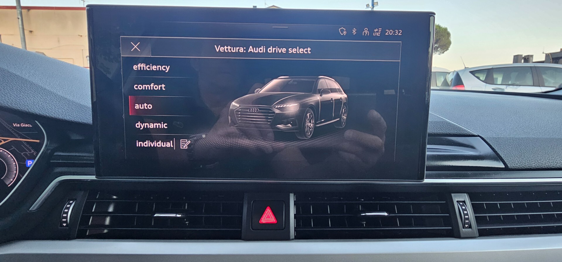 Audi A4 Avant 40 TDI quattro S tronic Business