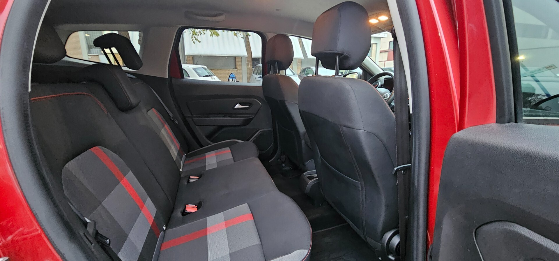 Dacia Duster 1.6 SCe GPL 4x2 Techroad