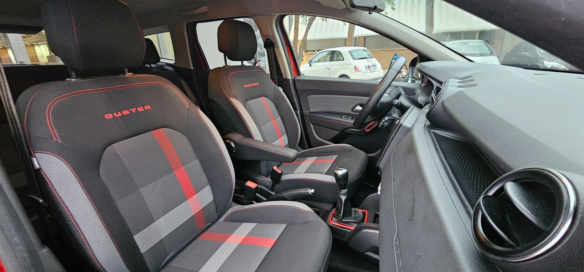 Dacia Duster 1.6 SCe GPL 4x2 Techroad