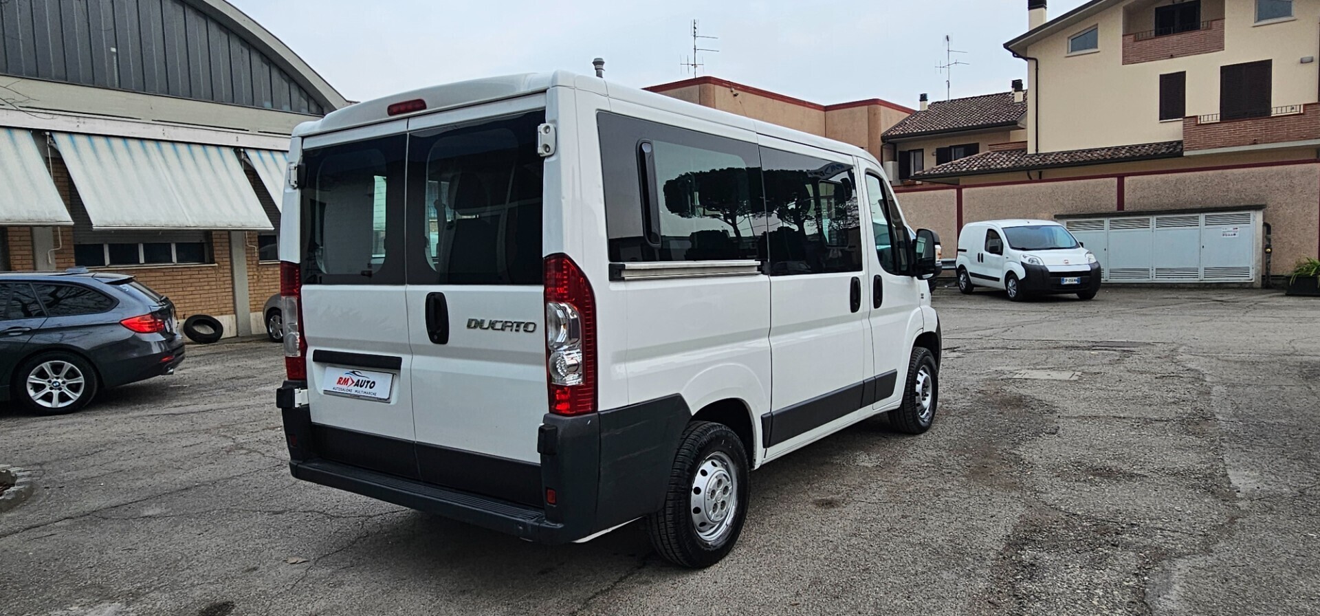 Fiat Ducato 2.3 MJT 12O CV Panorama 9 posti