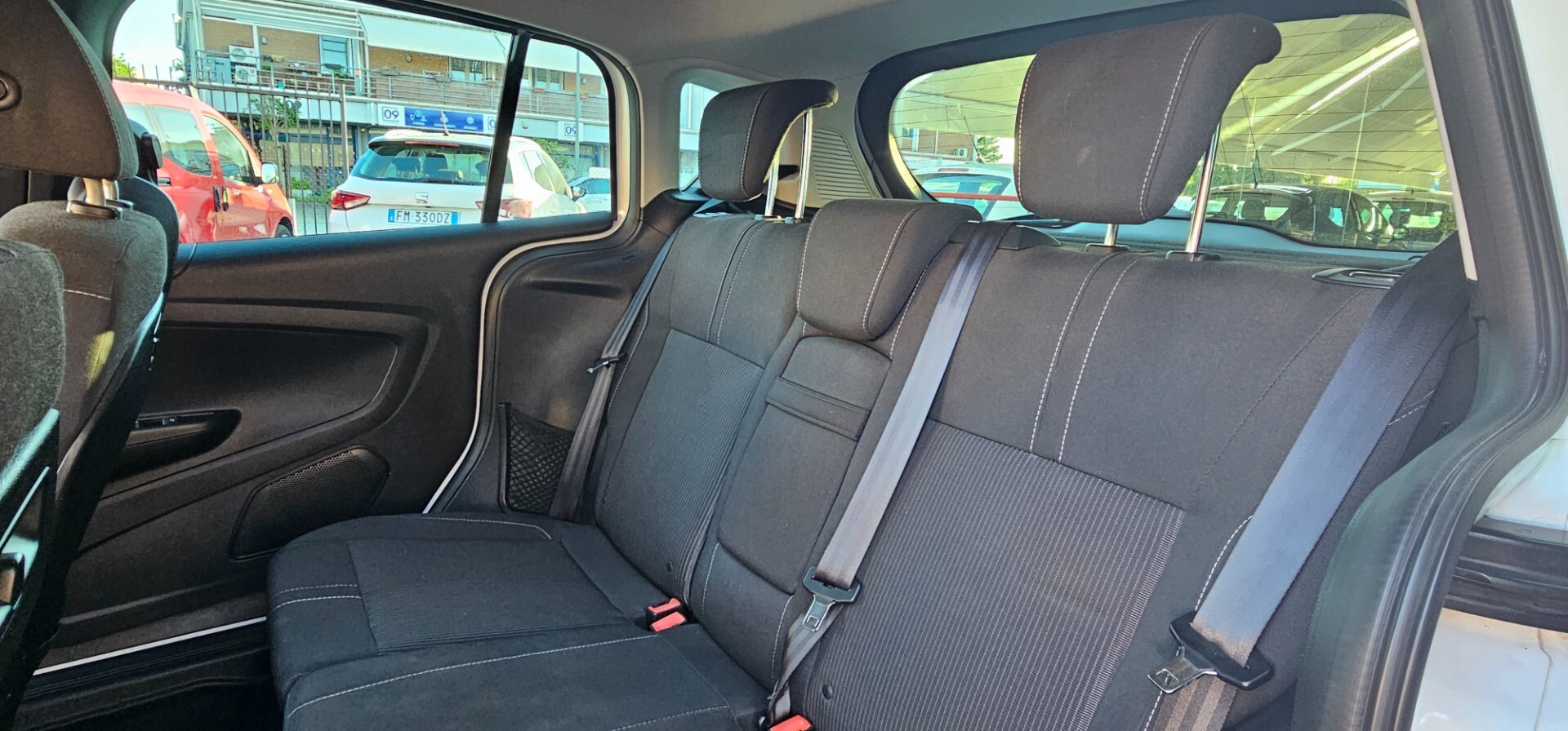 Ford B-Max 1.5 TDCi 75 CV Business Titanium