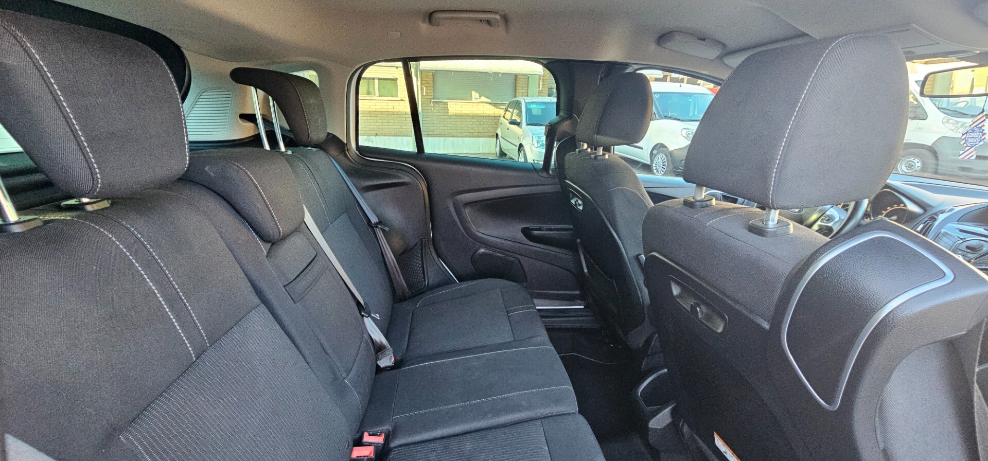 Ford B-Max 1.5 TDCi 75 CV Business Titanium