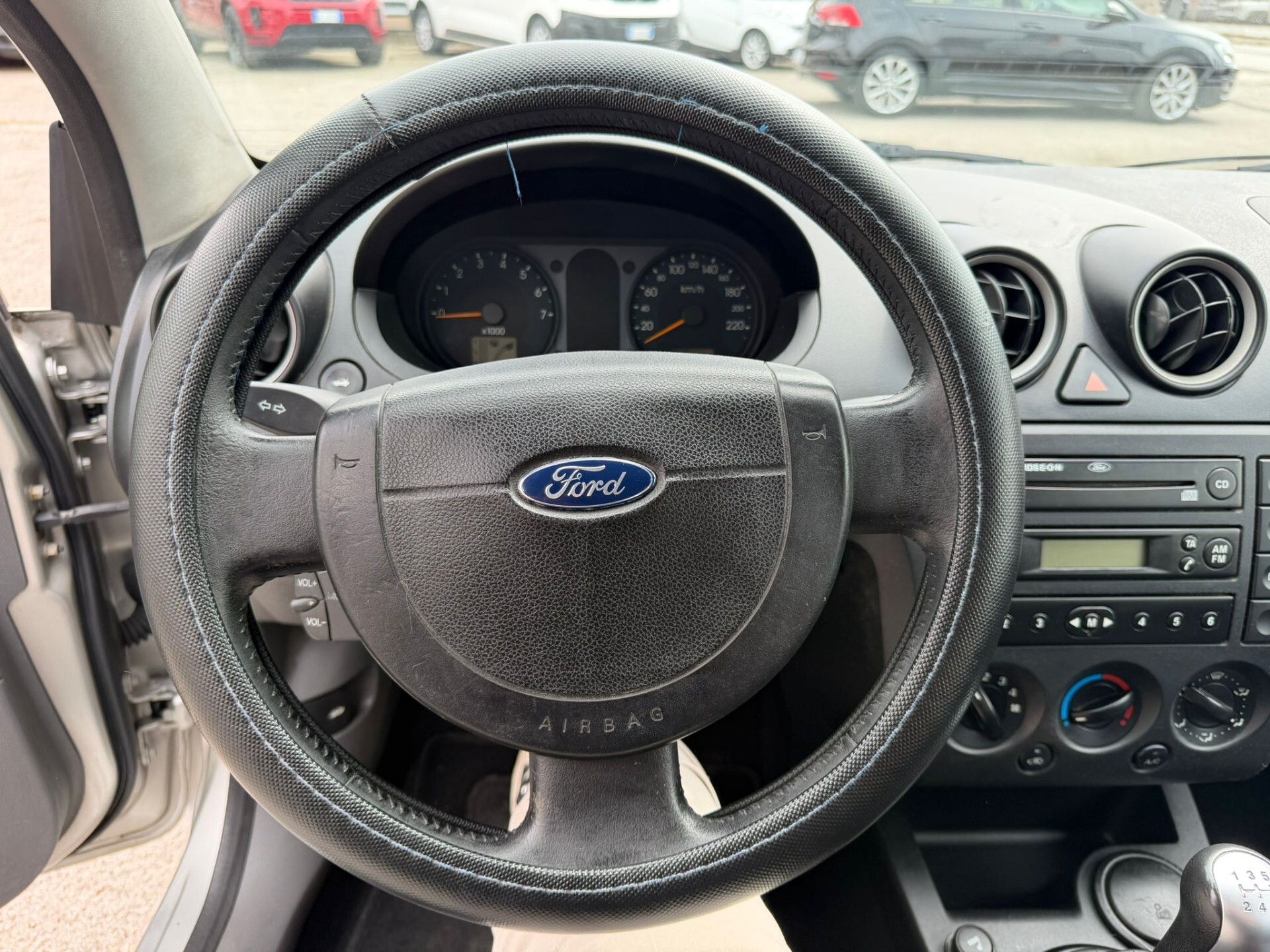 Ford Fiesta 1.4 16V 5p. Ghia