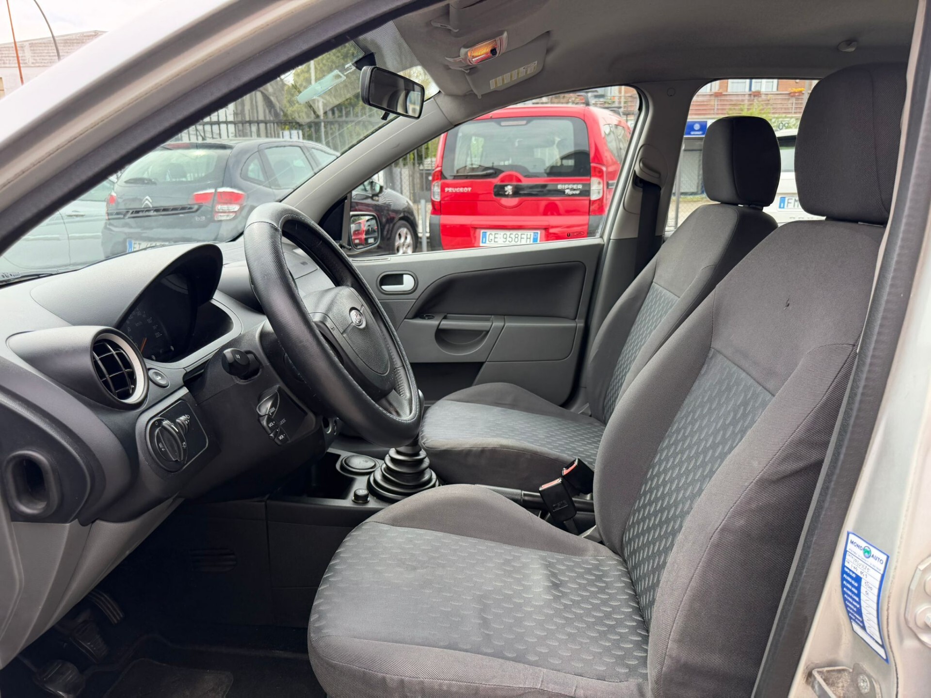 Ford Fiesta 1.4 16V 5p. Ghia