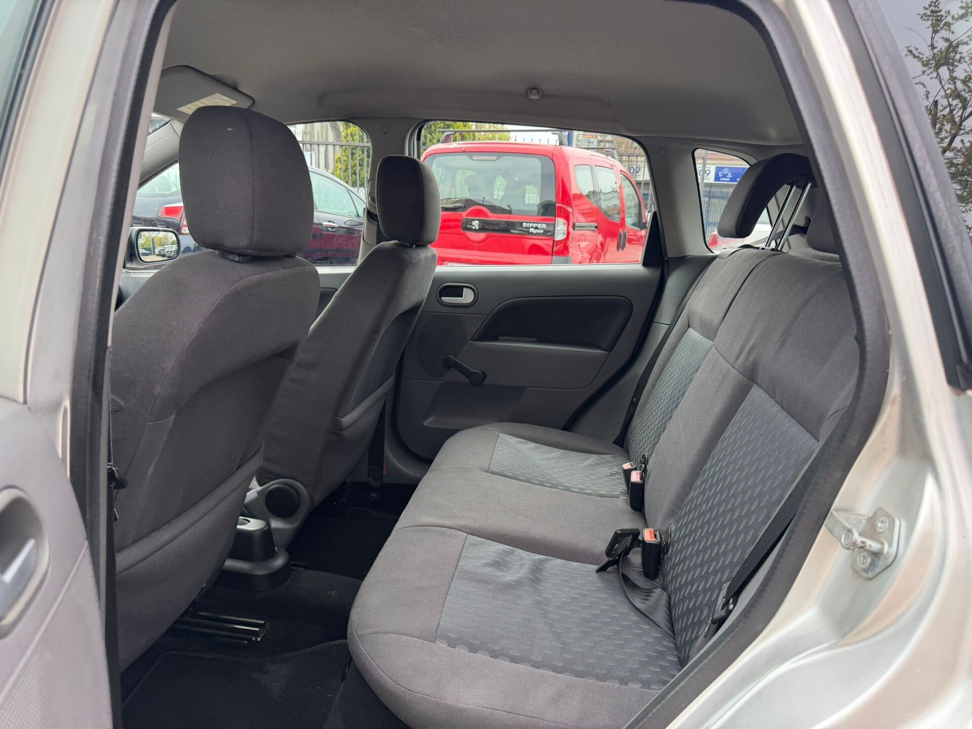 Ford Fiesta 1.4 16V 5p. Ghia