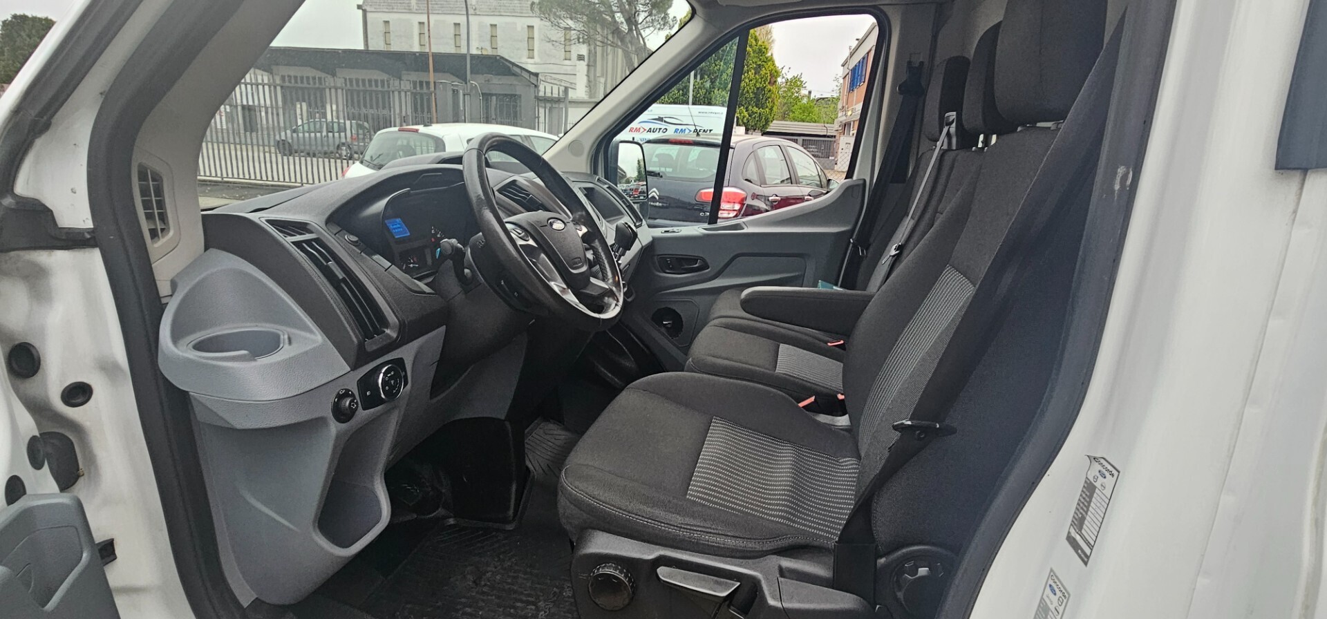 Ford Transit 330 2.0 TDCi EcoBlue 170CV Furgone