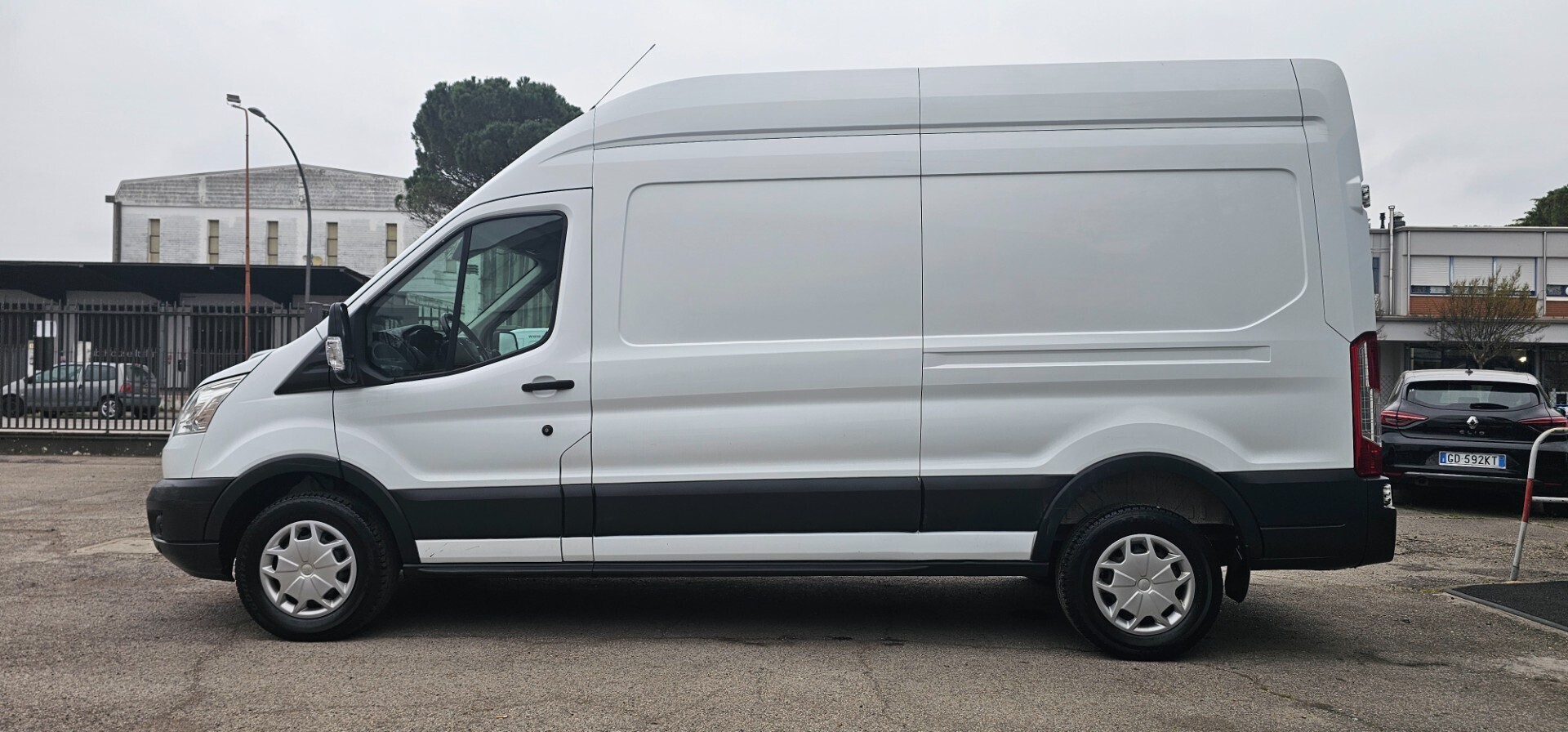 Ford Transit 330 2.0 TDCi EcoBlue 170CV Furgone
