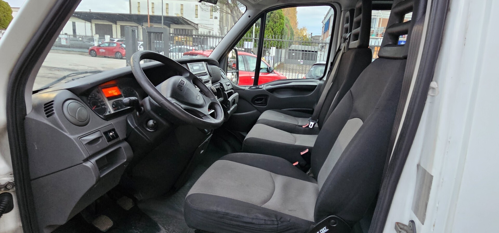 Iveco Ecodaily 35S 14C 9 POSTI