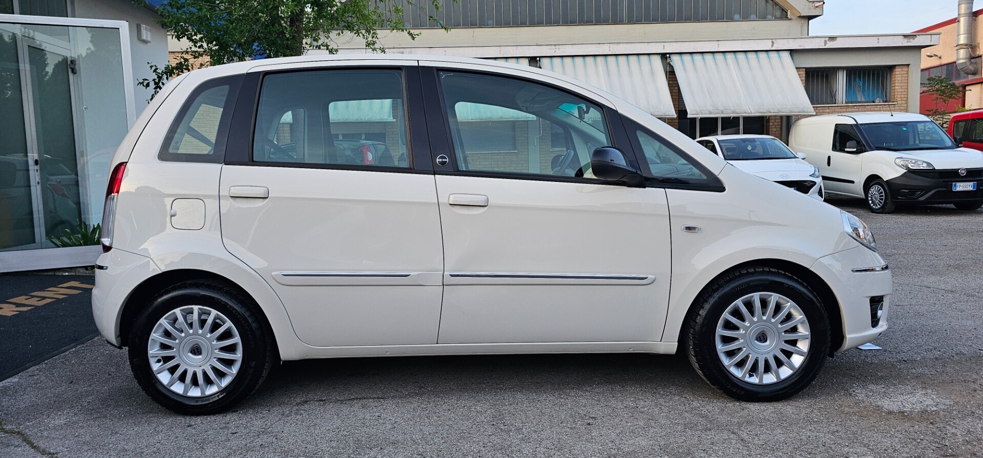 Lancia MUSA 1.4 8V Ecochic Gpl Diva Solo 80000 Km