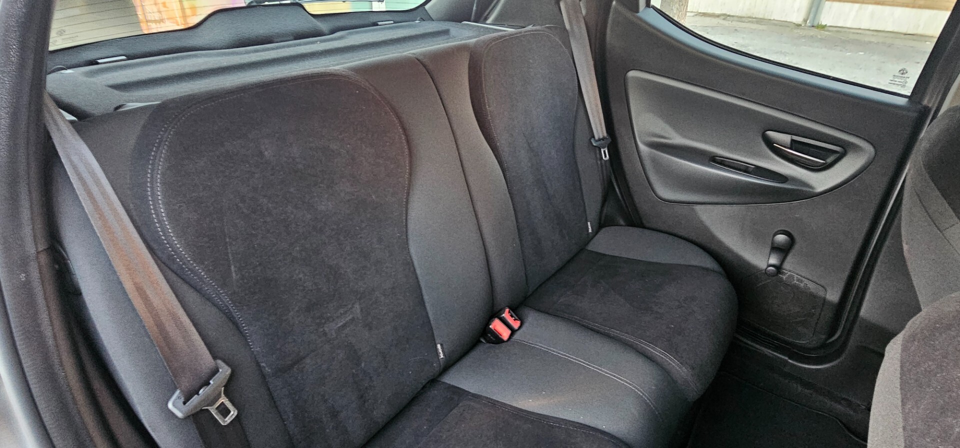 Lancia Ypsilon 0.9 TwinAir 85 CV Metano Ecochic