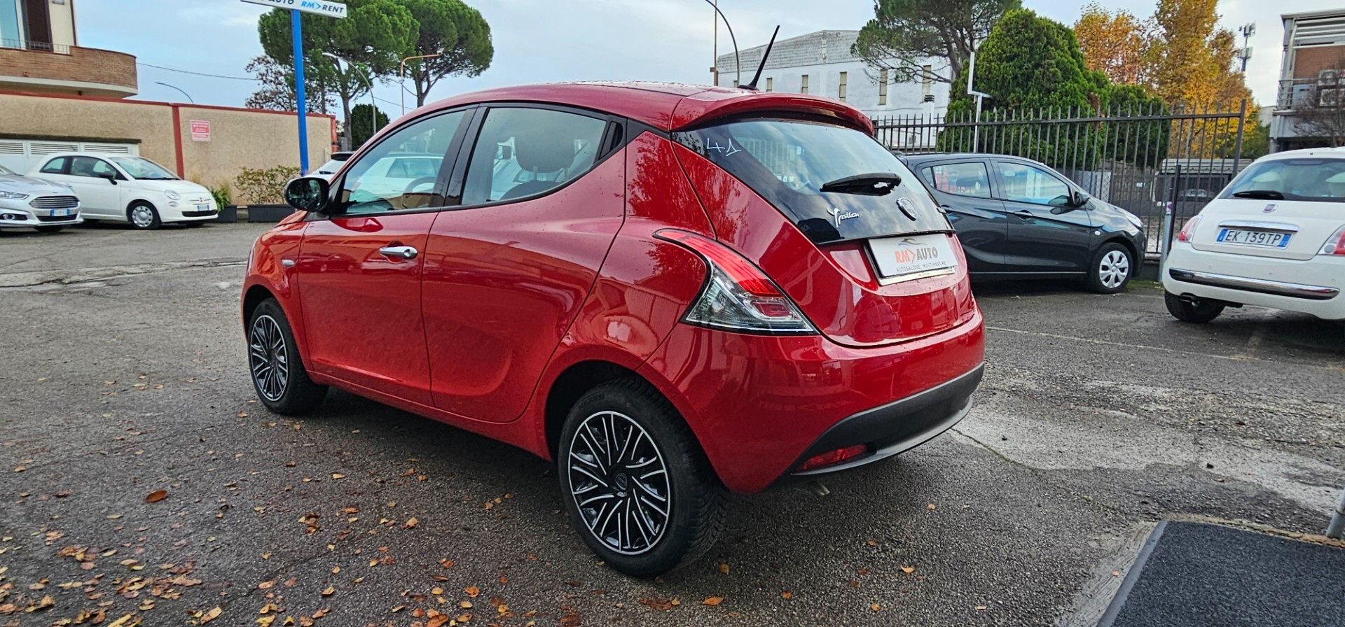 Lancia Ypsilon 1.0 benzina Hybrid