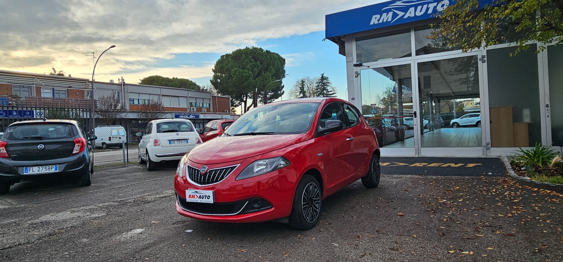 Lancia Ypsilon 1.0 benzina Hybrid
