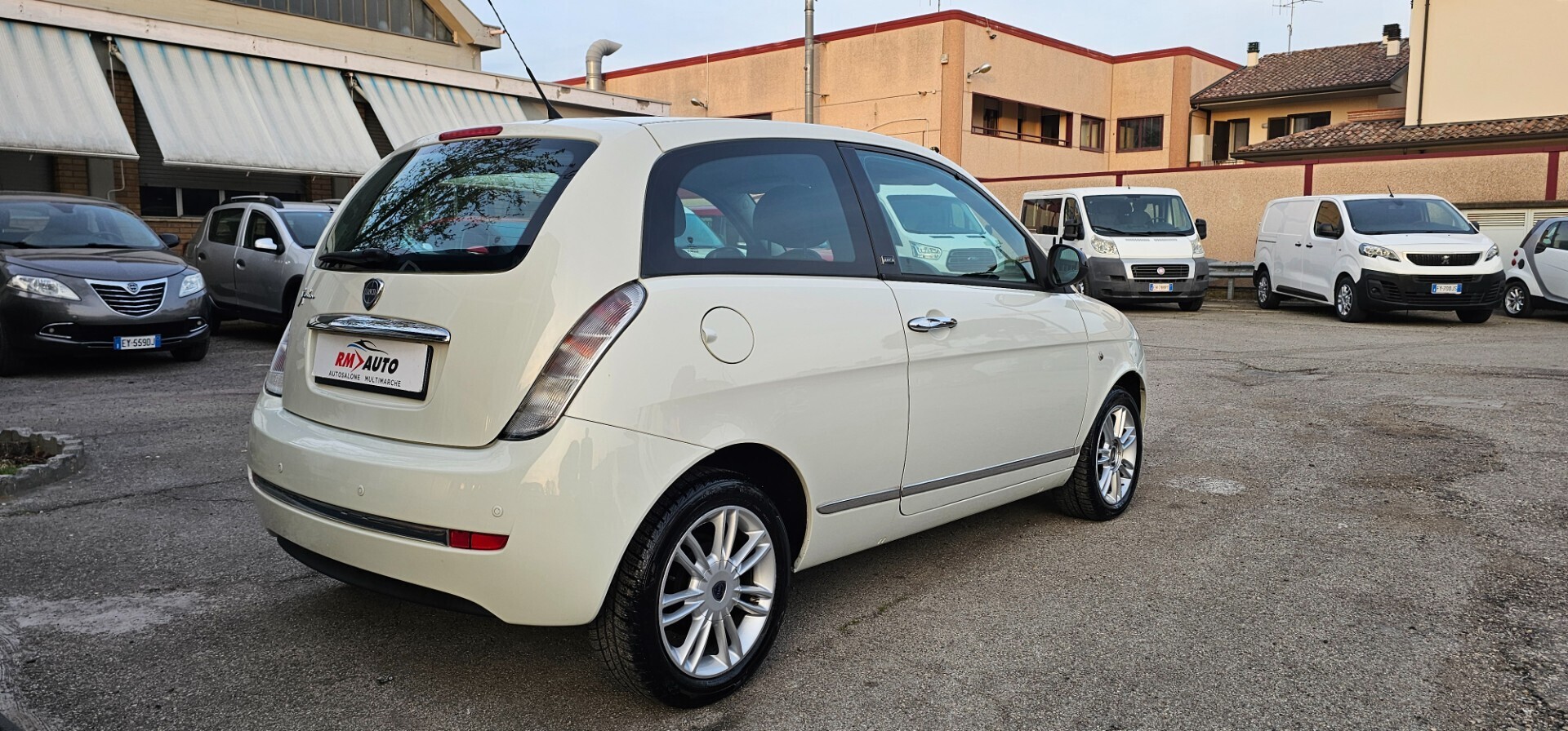 Lancia Ypsilon 1.2 GPL Ecochic Platinum