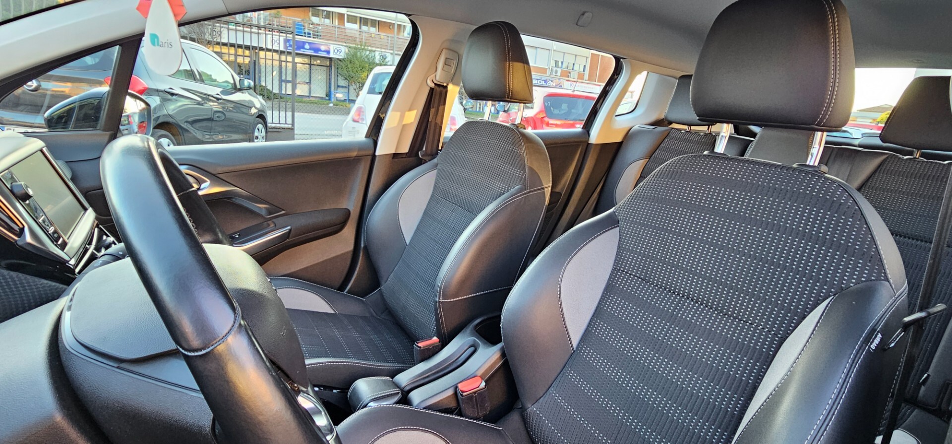 Peugeot 2008 1.6 diesel solo 89000 KM