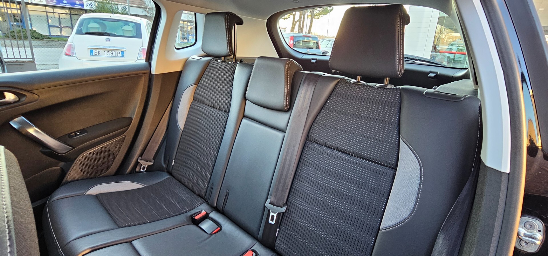 Peugeot 2008 1.6 diesel solo 89000 KM