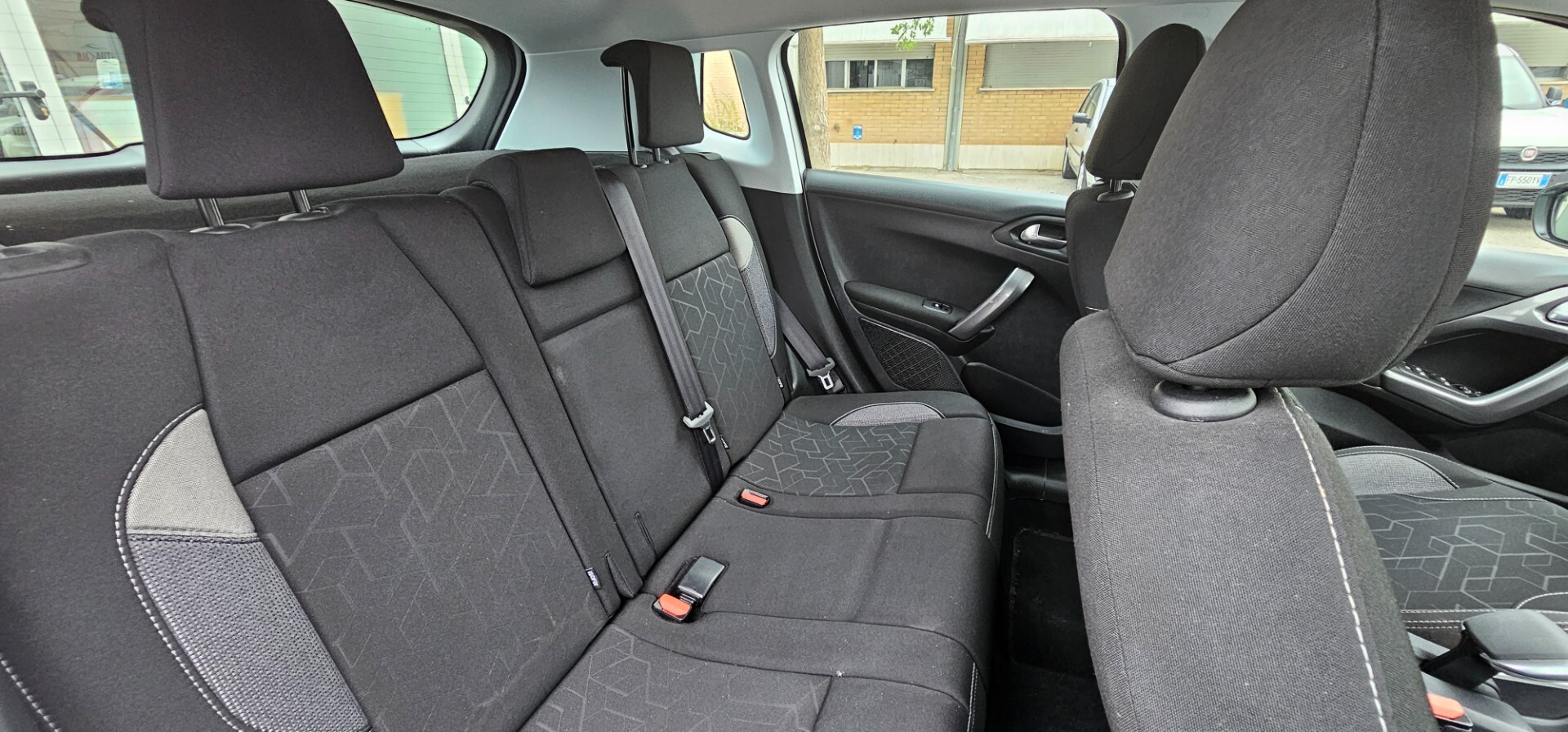 Peugeot 2008 BlueHDi 100 Active