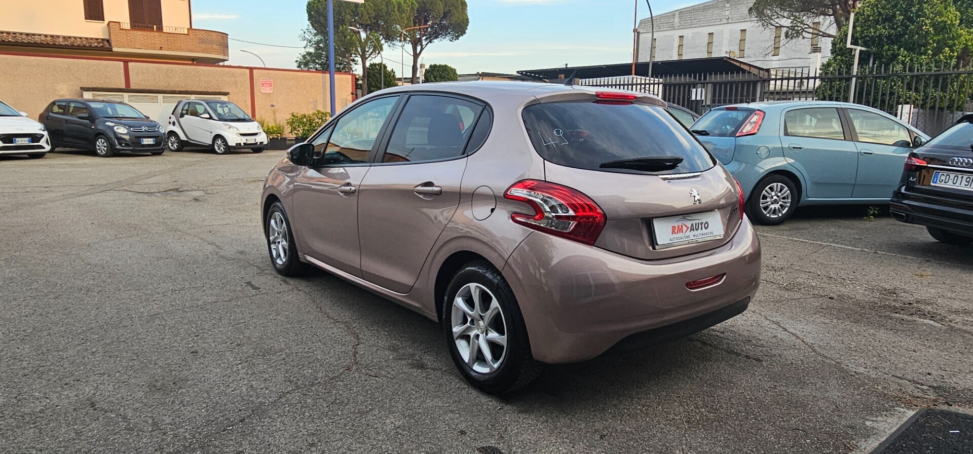 Peugeot 208 1.4 HDi 68 CV Allure solo 49000 Km