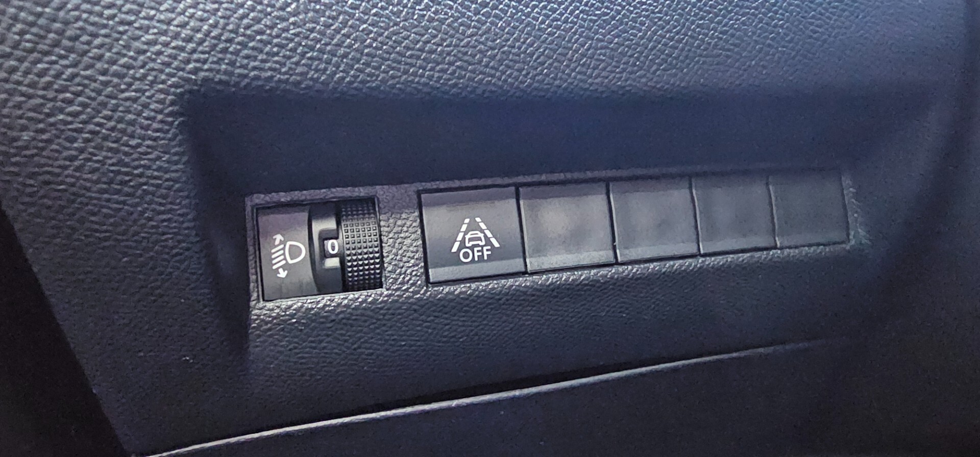 Peugeot 208 BlueHDi 100 Stop&Start 5 porte Allure