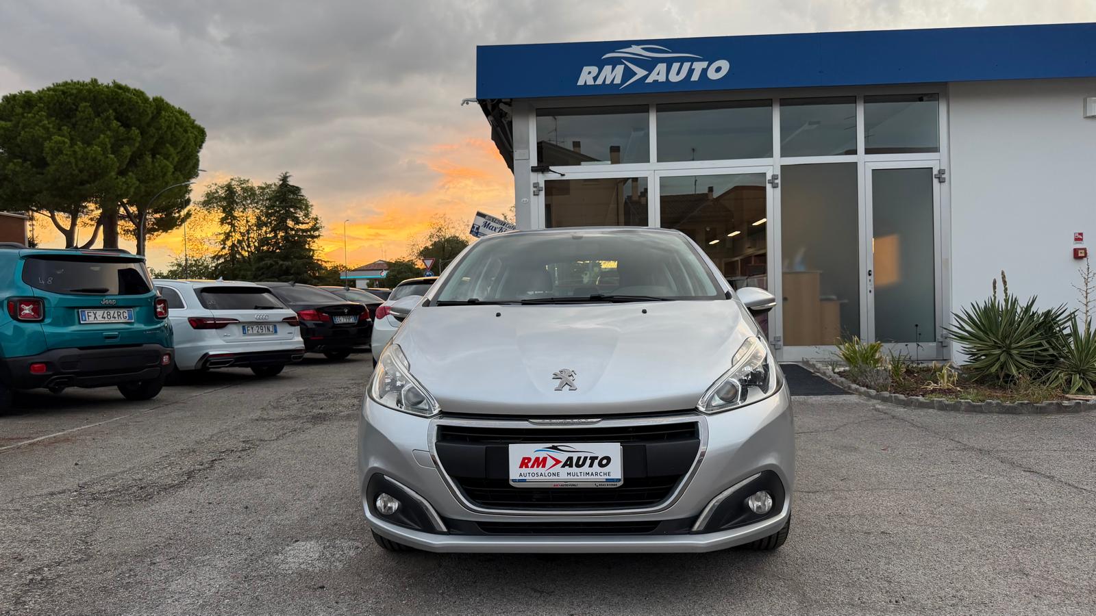 Peugeot 208 PureTech 82 5 porte Allure