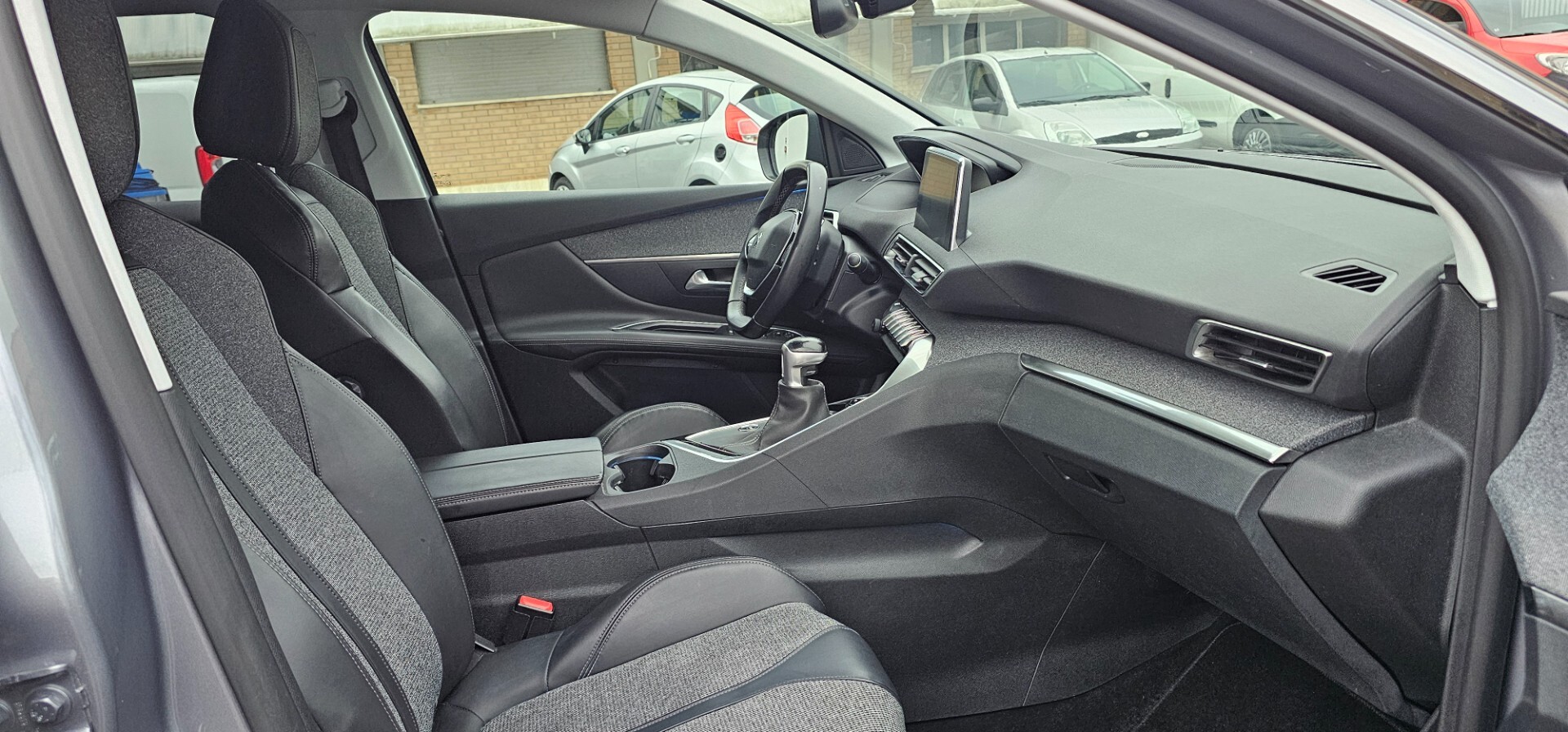 Peugeot 3008 BlueHDi 130 S&S Allure