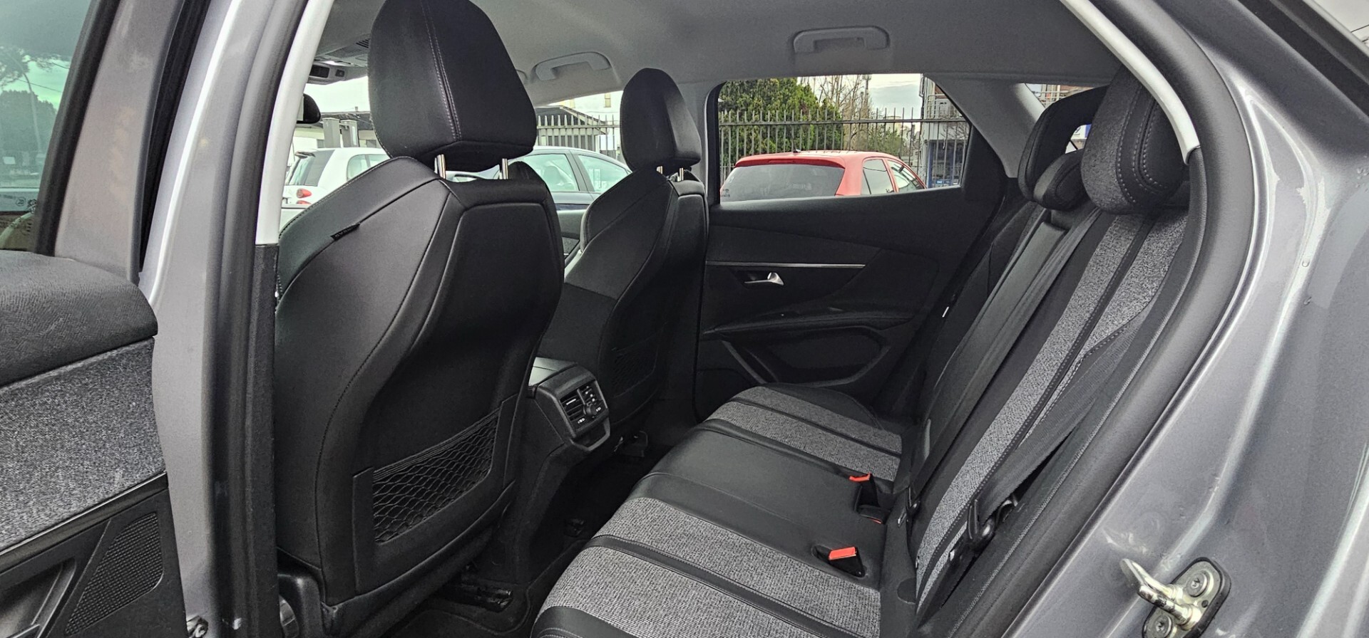 Peugeot 3008 BlueHDi 130 S&S Allure