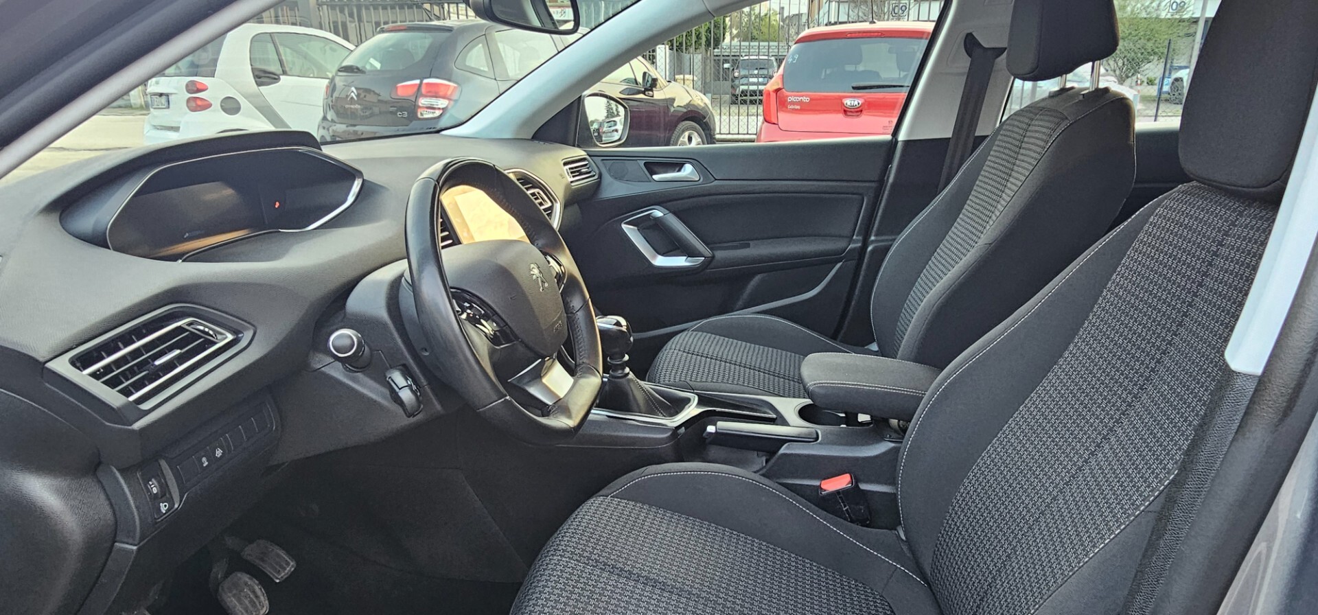 Peugeot 308 Blue HDi 130 SW Allure