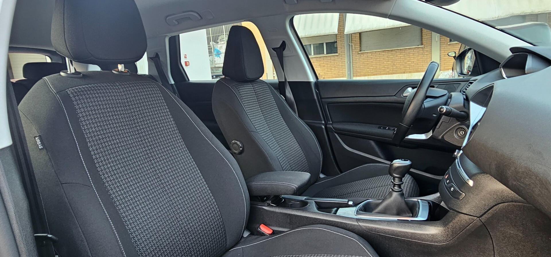 Peugeot 308 Blue HDi 130 SW Allure