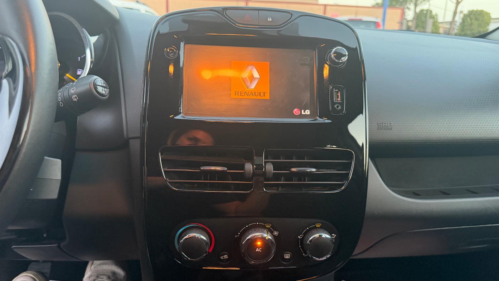 Renault Clio 98.000 KM