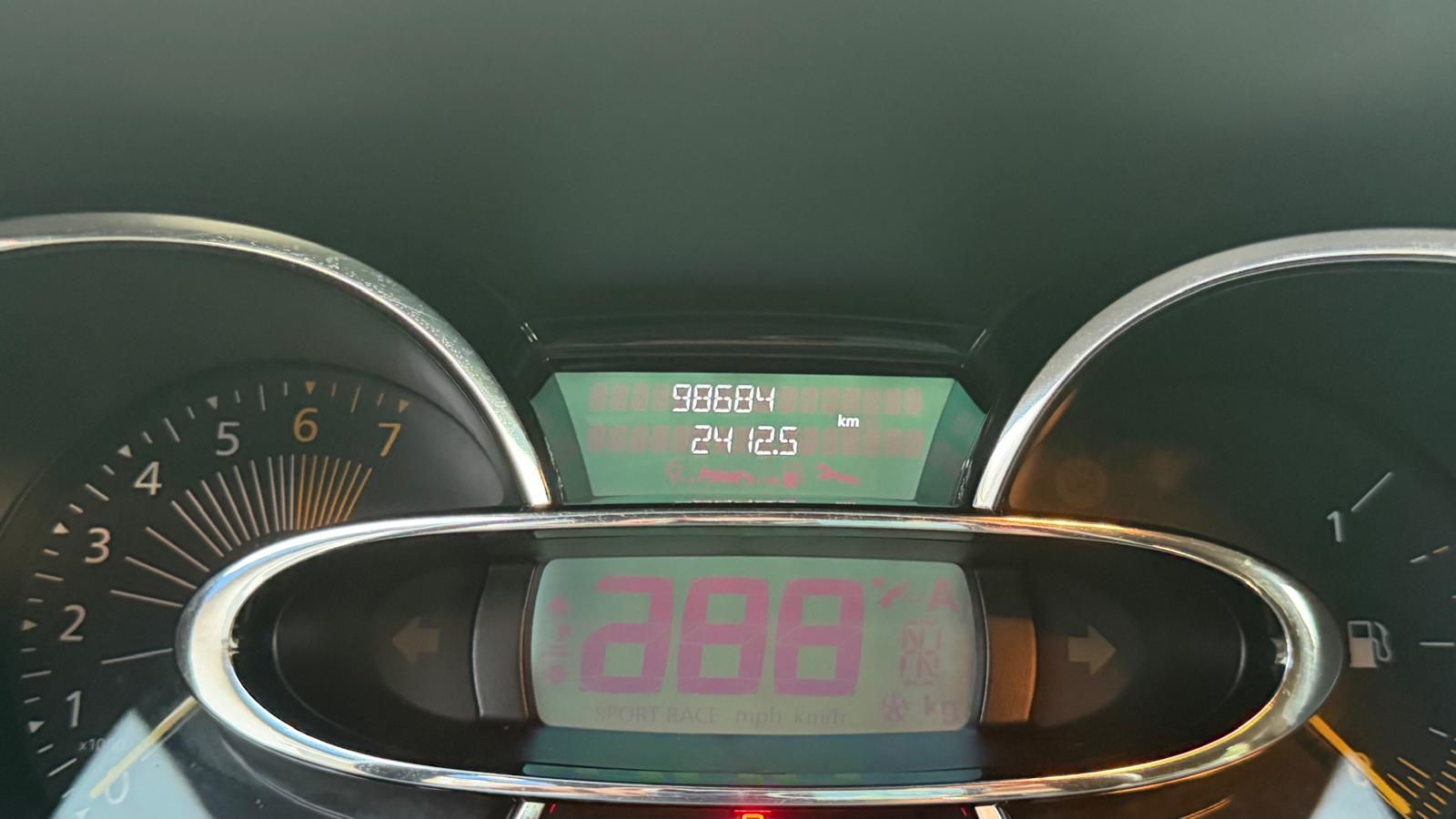 Renault Clio 98.000 KM