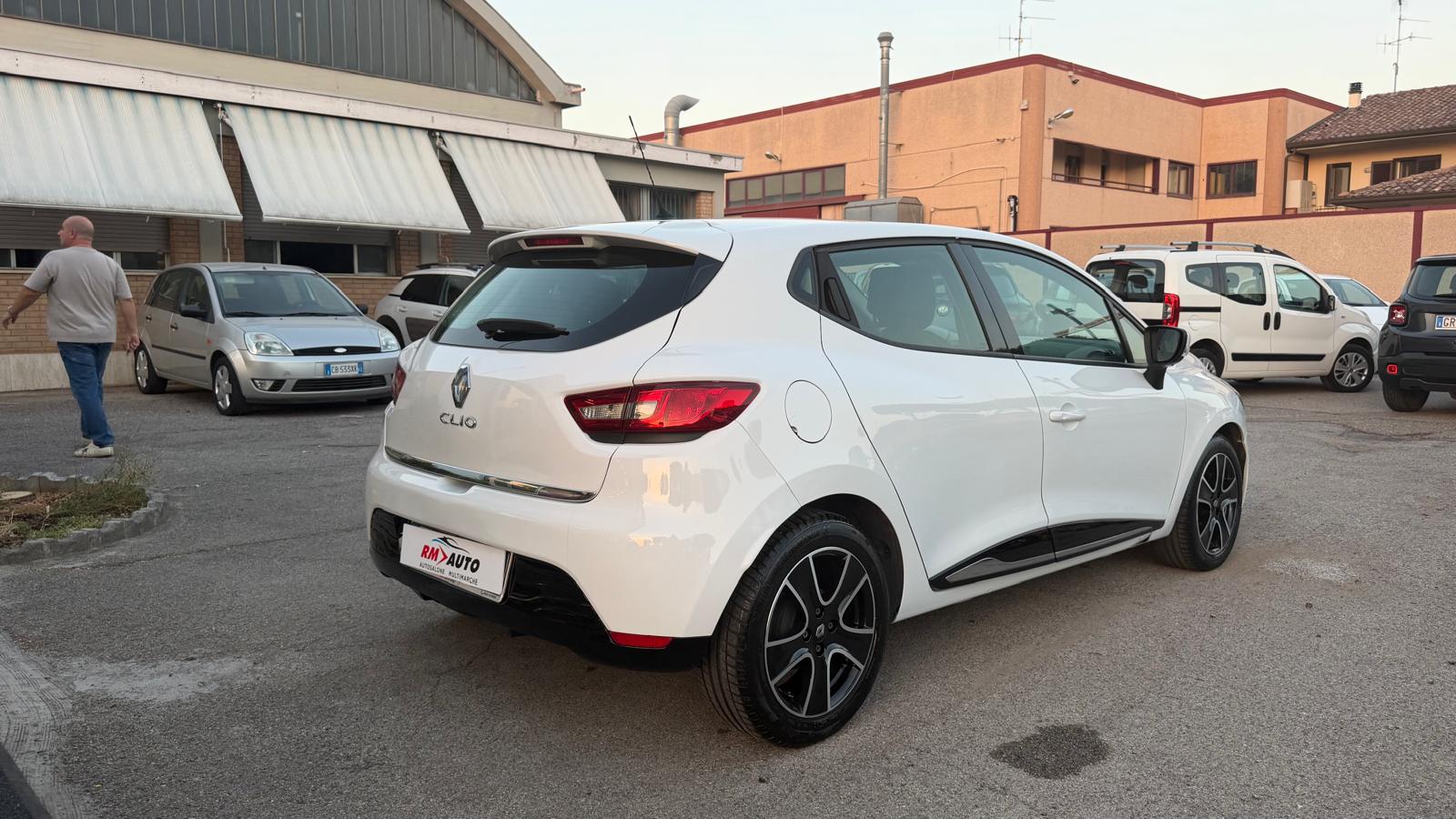 Renault Clio 98.000 KM