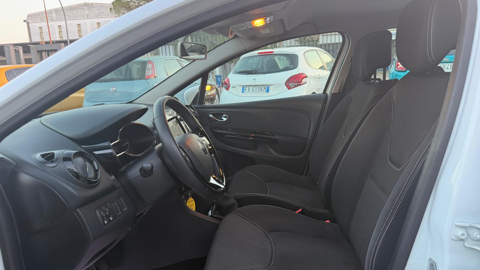 Renault Clio 98.000 KM