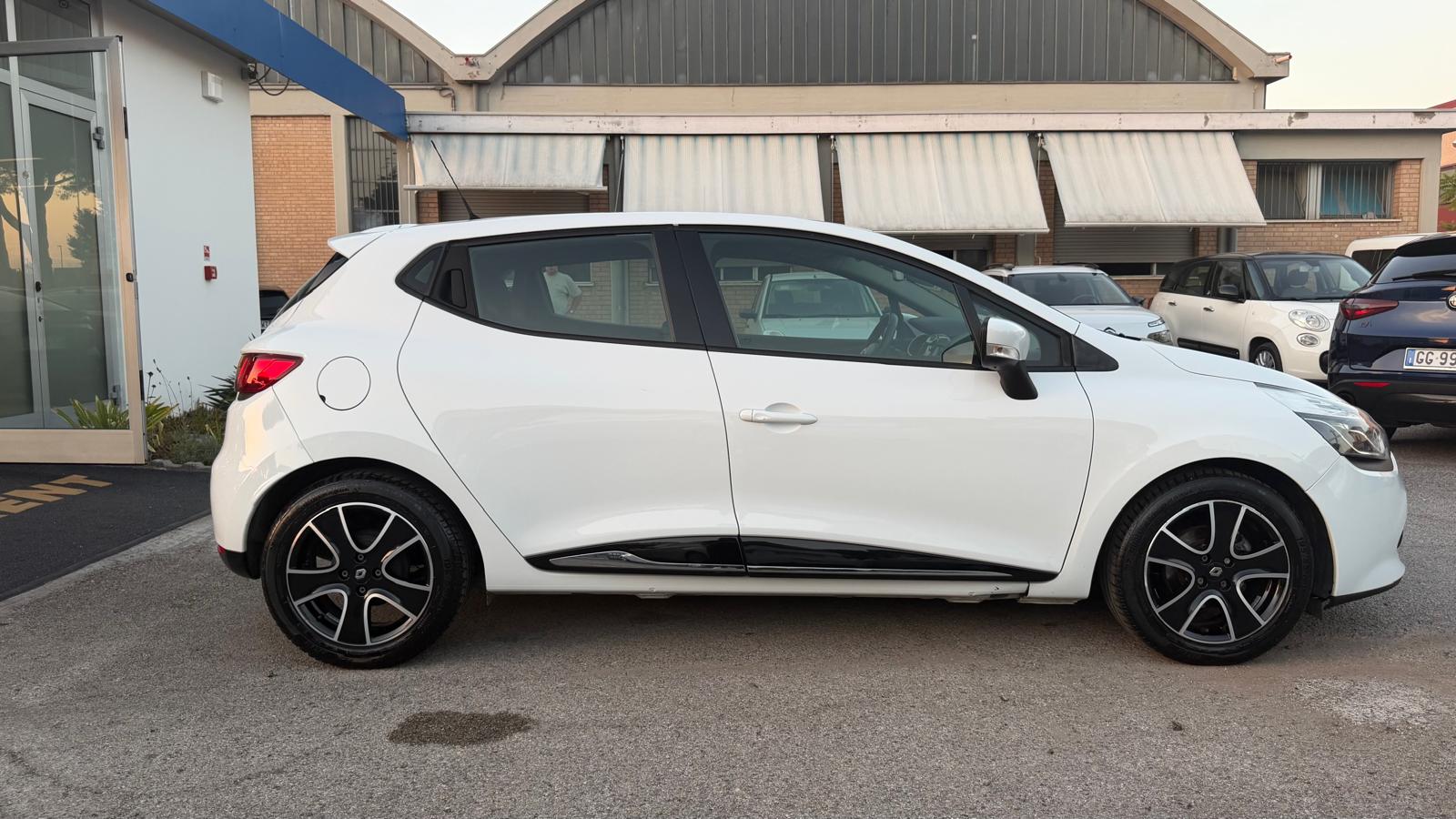 Renault Clio 98.000 KM