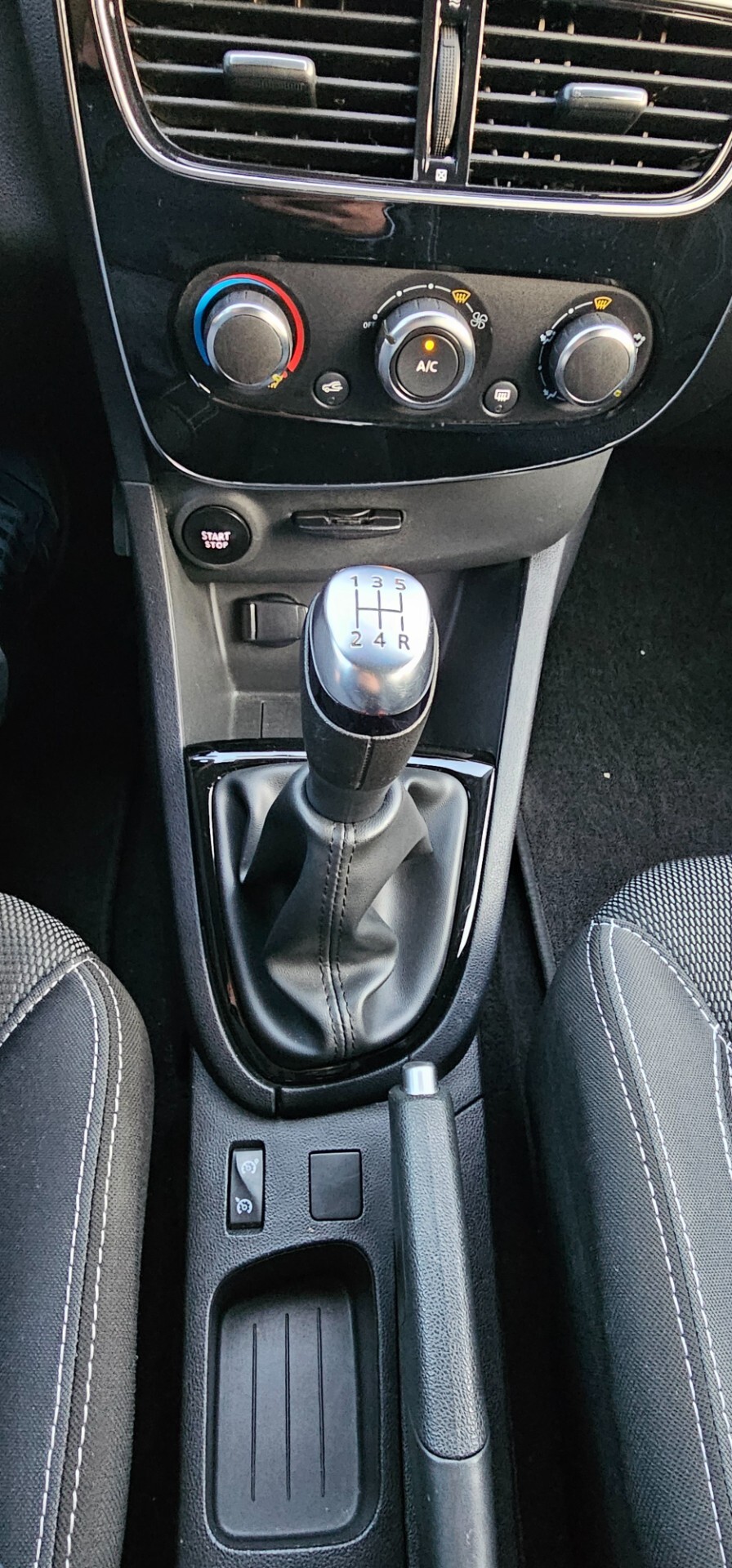 Renault Clio dCi 90 CV Intense