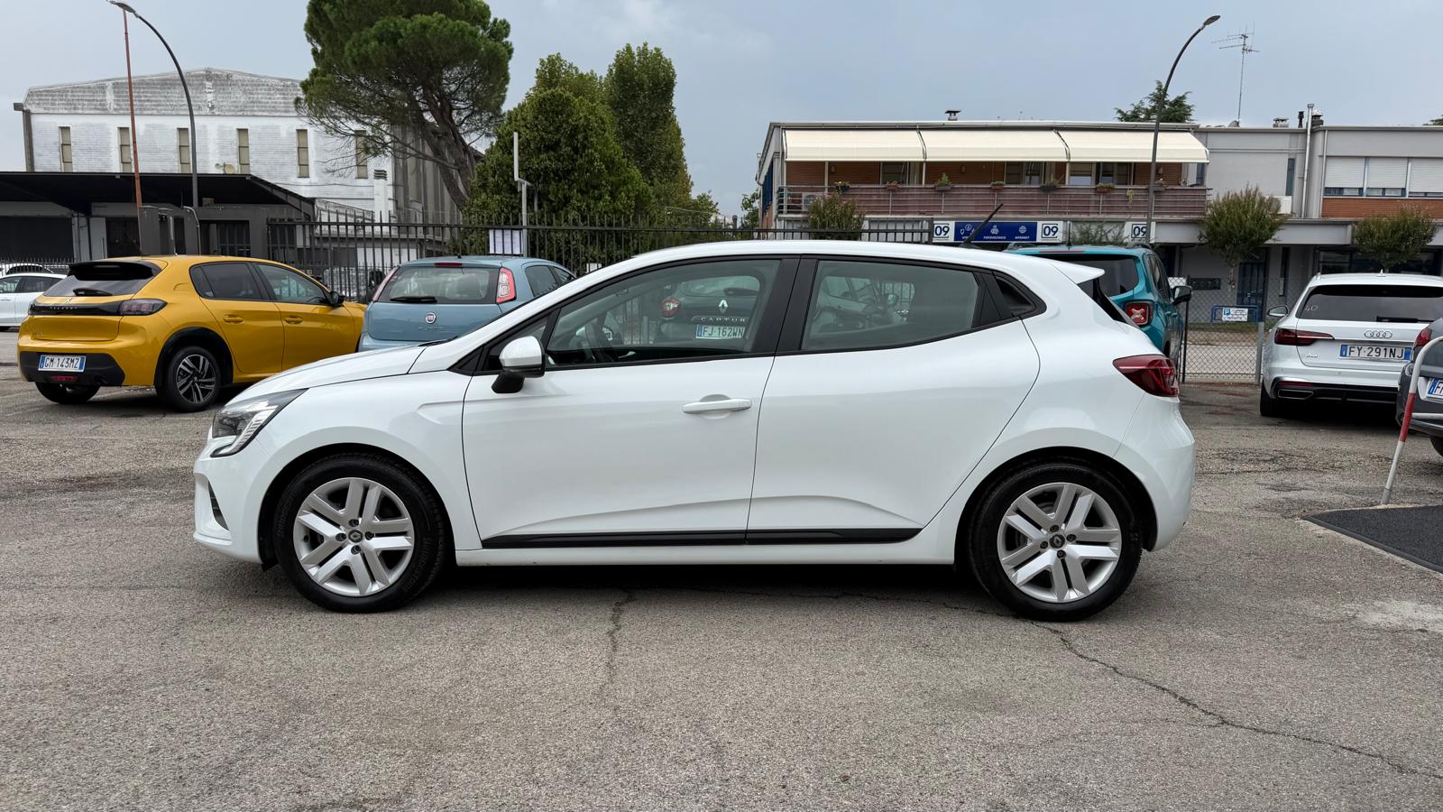 Renault Clio Full Hybrid E-Tech solo 62.000 KM