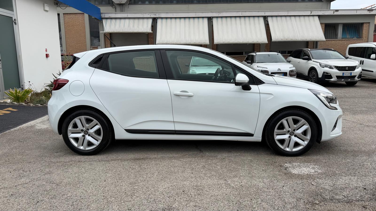 Renault Clio Full Hybrid E-Tech solo 62.000 KM