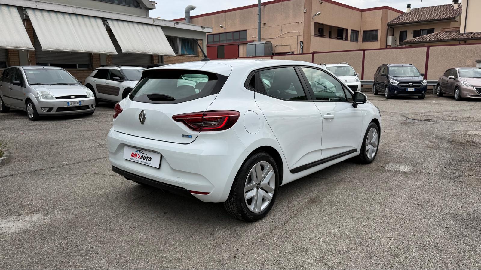 Renault Clio Full Hybrid E-Tech solo 62.000 KM