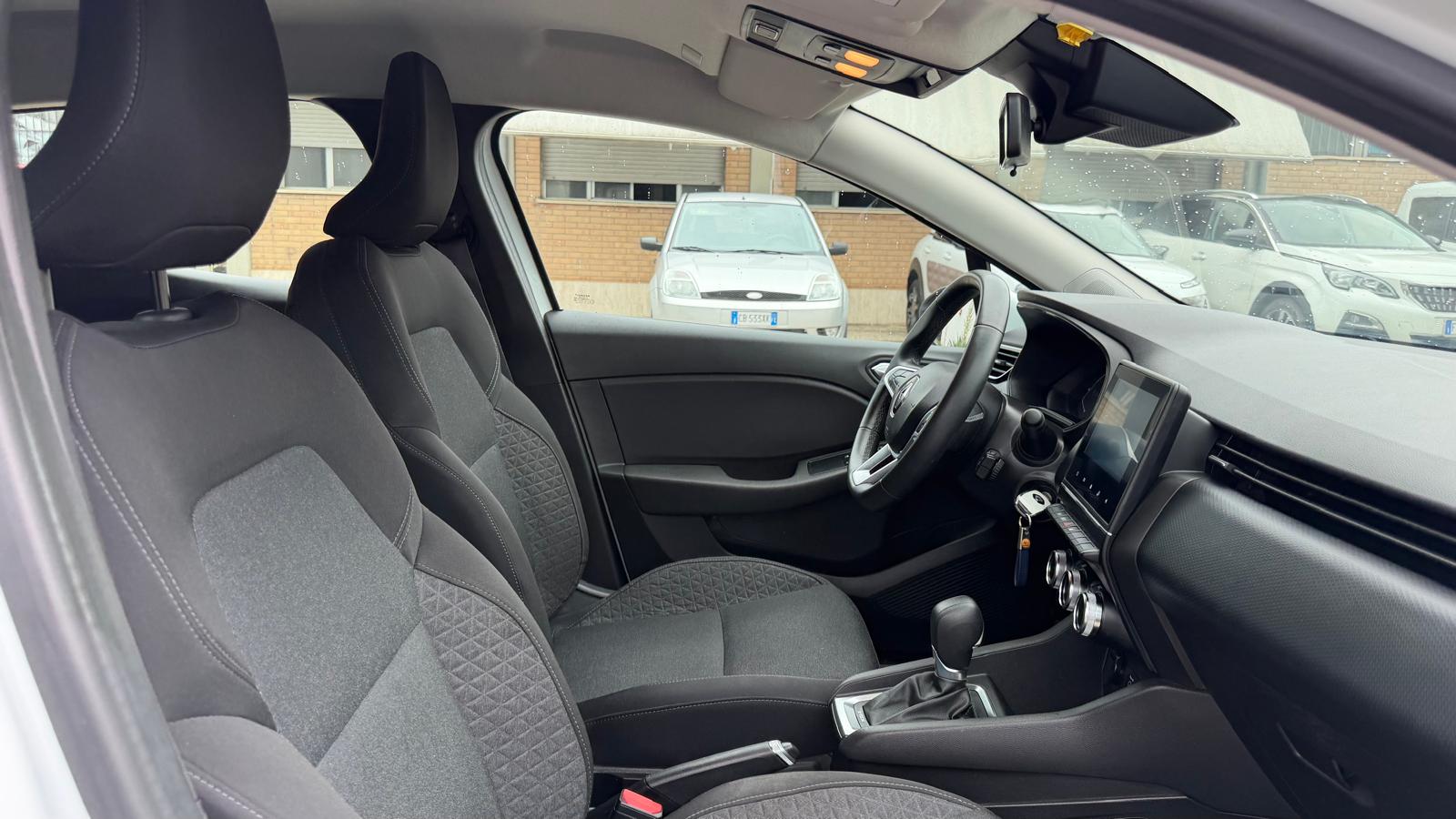 Renault Clio Full Hybrid E-Tech solo 62.000 KM