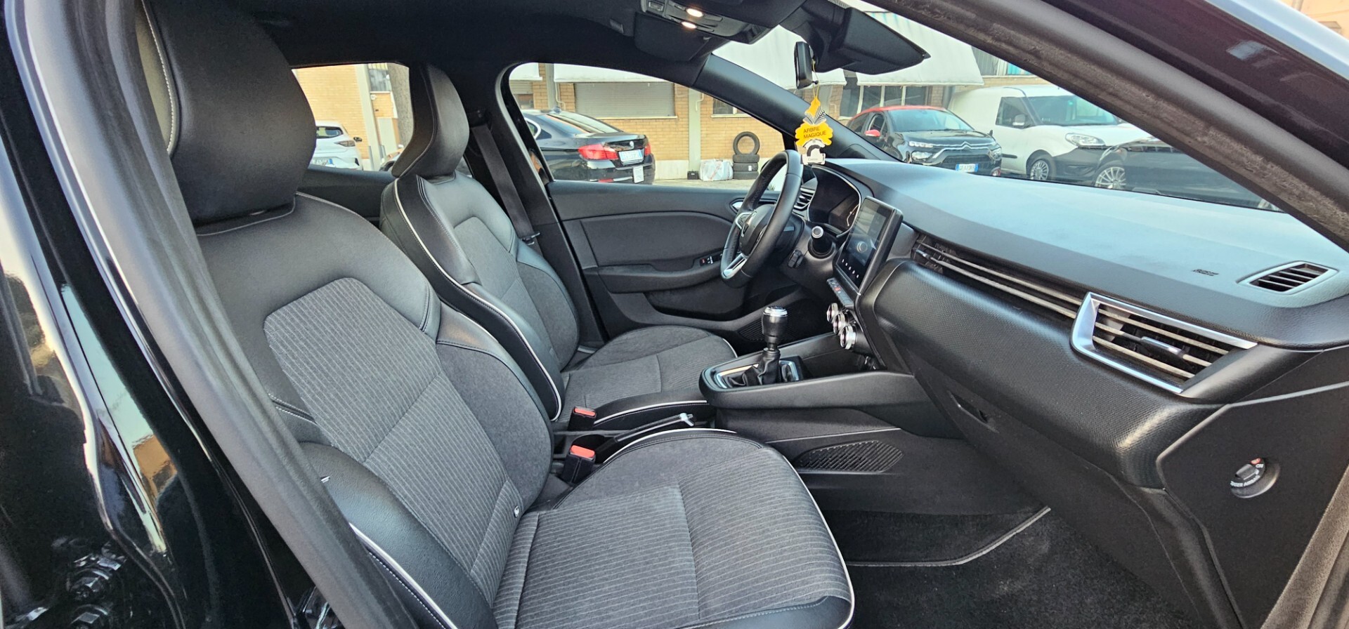 Renault Clio TCe 12V 100 CV GPL 5 porte Intens