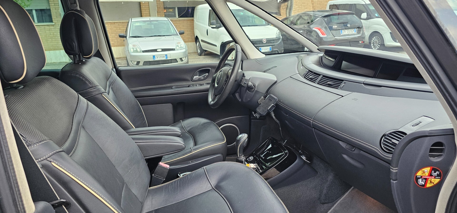 Renault Espace Grand 2.0 dCi 175CV Proactive 7 POSTI