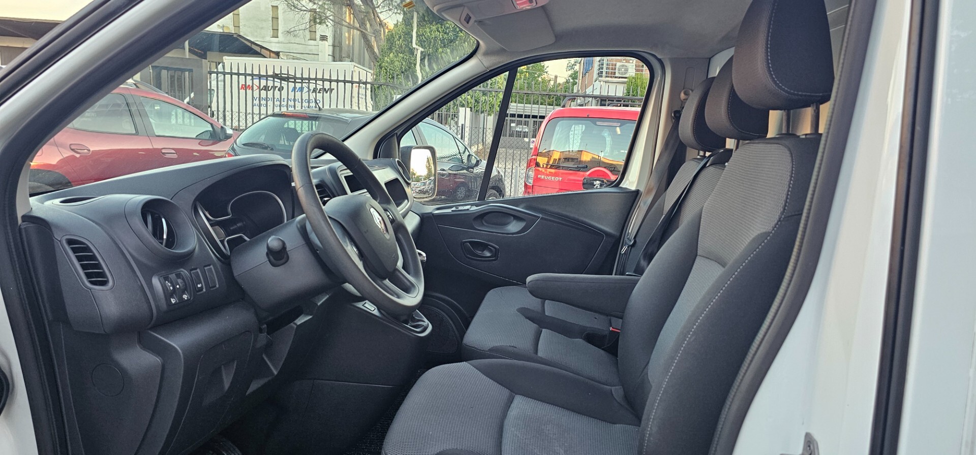Renault Trafic 2.0 Tdci 120 Cv